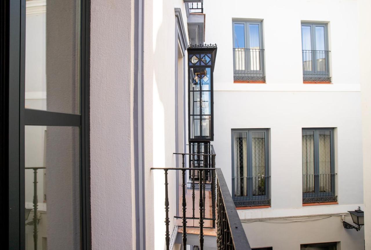 Nqn Aparts & Suites Sevilla Экстерьер фото